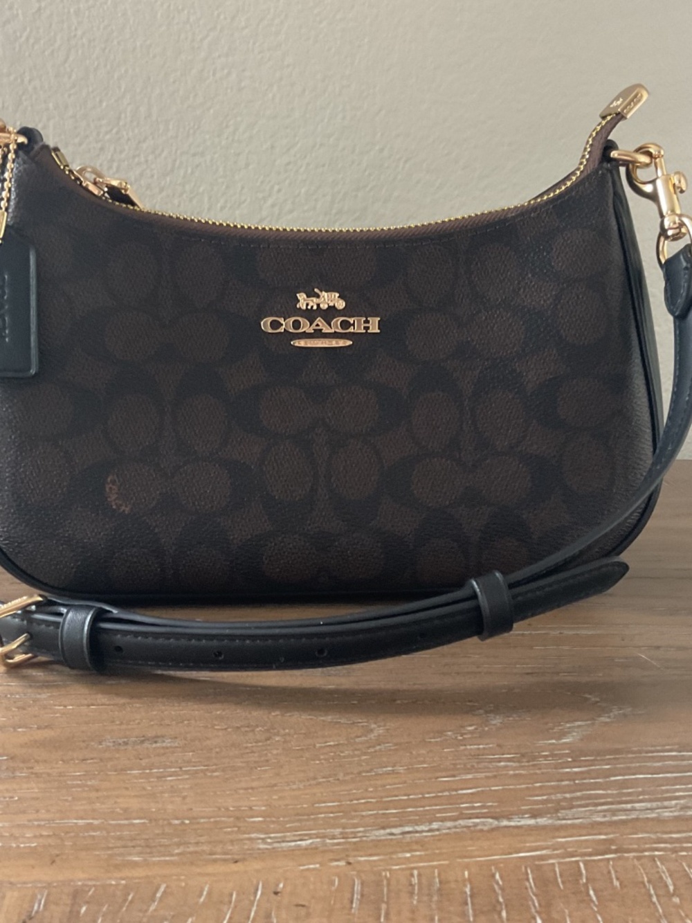 Coach Teri Shoulder Bag In Canvas Signature Canvas/Gold/Walnut/Black - Picture 2 of 11